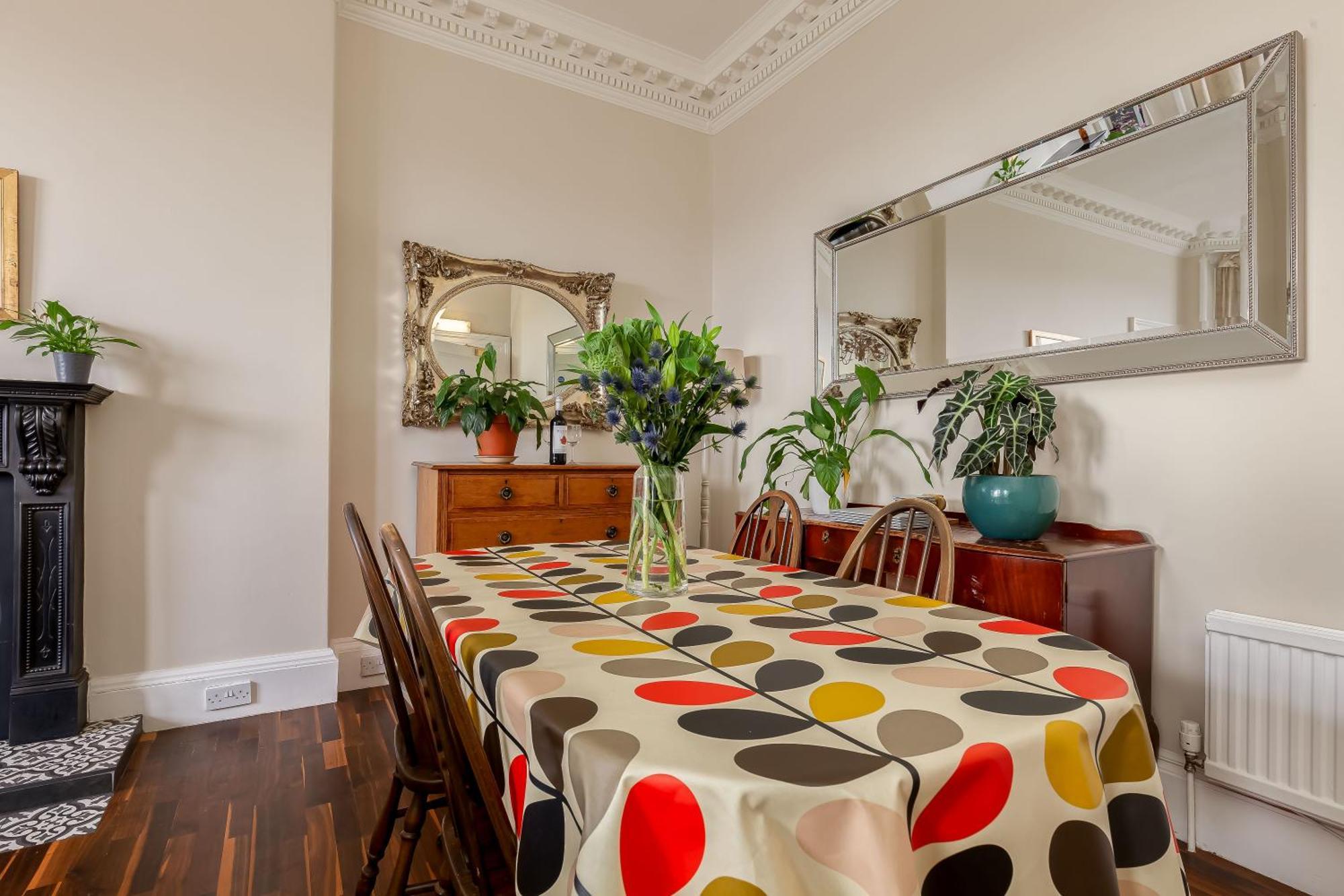 אדינבורו Stylish Victorian Apartment'S Close To The Botanical Gardens, Free Parking! מראה חיצוני תמונה